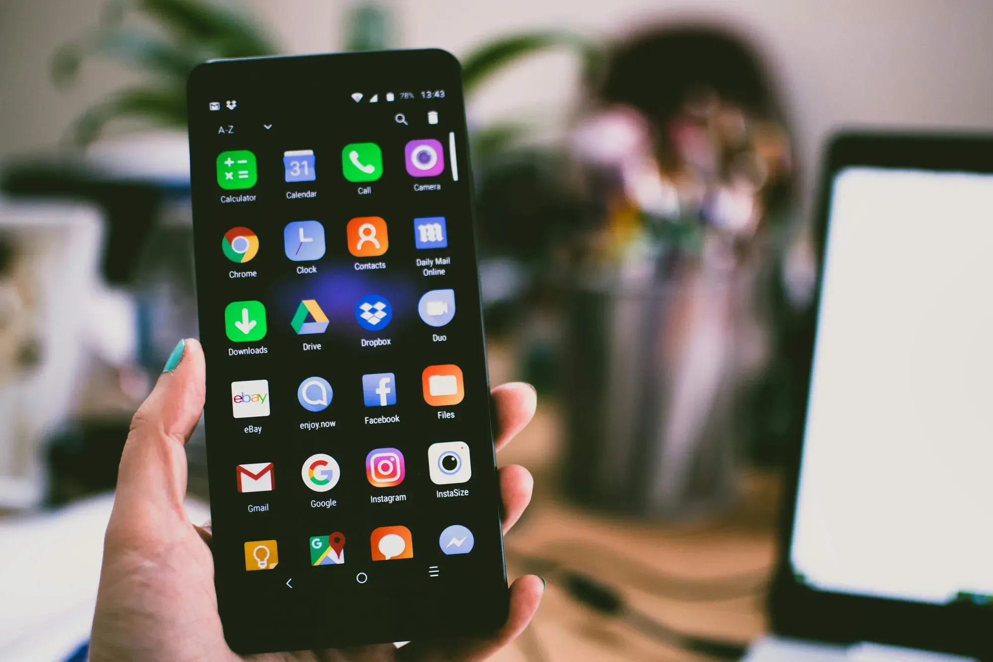 Mobile App Development Cost (2026) Hero
